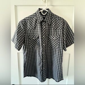 Wrangler Men's Gray and Dark Blue Pearl  Snap Shirt